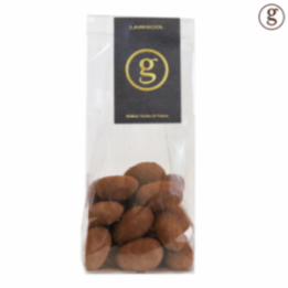 Amandes enrobées de chocolat au lait