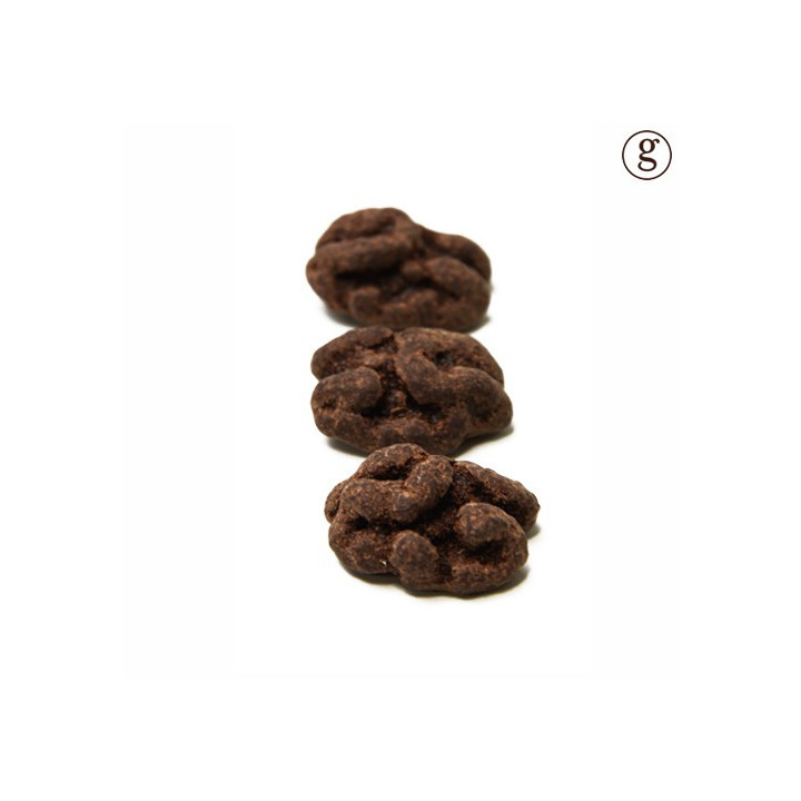 Noix enrobées de chocolat noir
